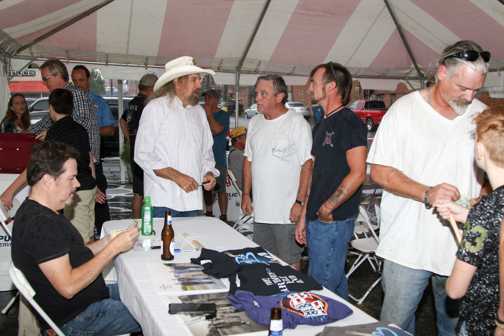 Artimus Pyle Band meet & greet @ Myras Valdese 8_2_19-6581.JPG